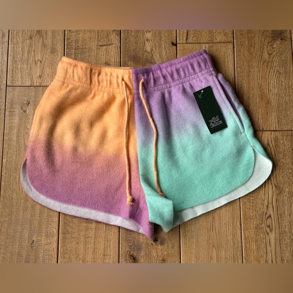 NEW Wild Fable Fleece High-Rise Dolphin Shorts size Small